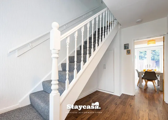 Spacious Cosy Cove With Large Driveway And Garden 別荘