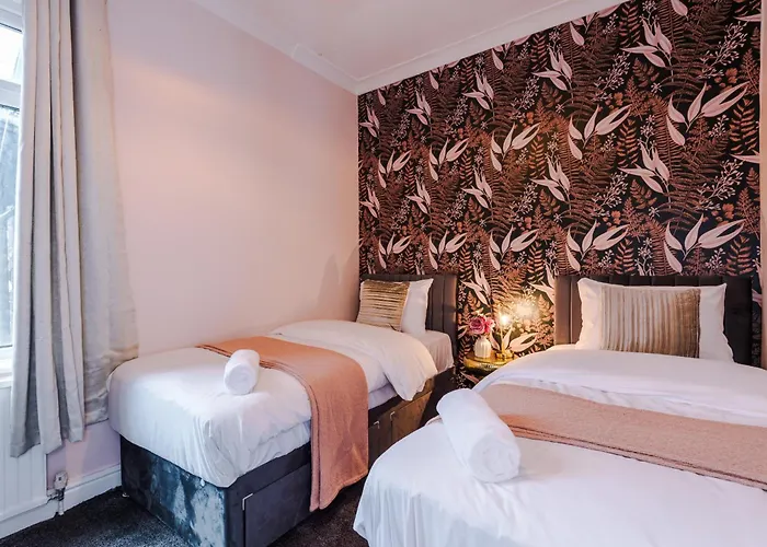 Newly Renovated 5 Bedroom Home-manchester Casa de Férias *