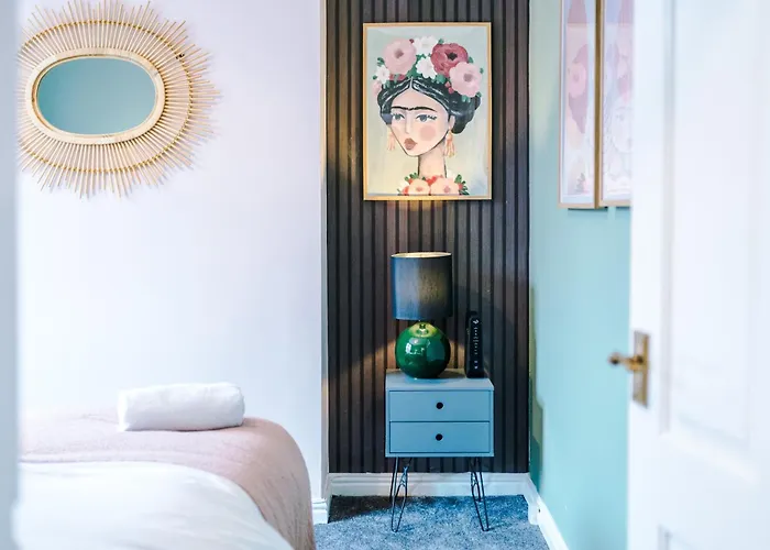 Casa de Férias Newly Renovated 5 Bedroom Home-manchester Manchester