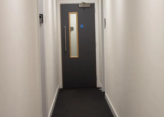 Apartament Dashing 1br Penthouse Near Mcr Stadiums