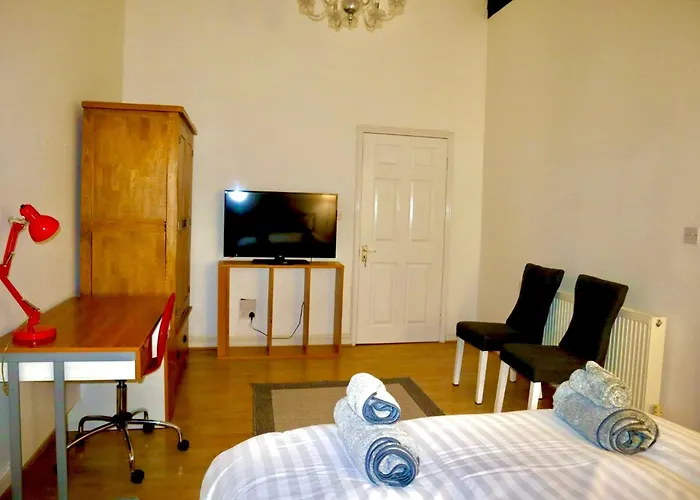 The Church E Манчестер