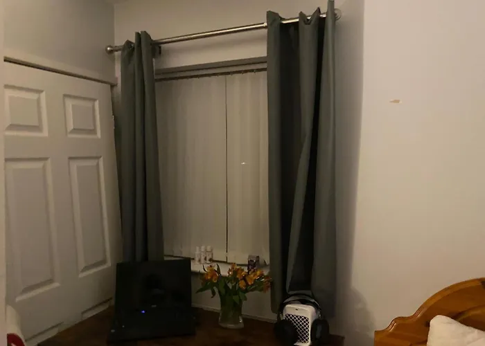 Séjour chez l'habitant Comfortable Cat-friendly With Garden & Parking Manchester