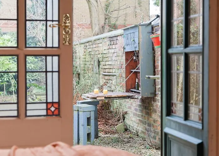 Victorian Elegance At Kingscliffe, Sleeps 17 * Manchester