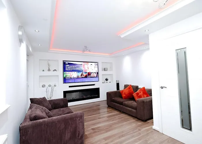 Lägenhet Cozy Place In Salford, Sleeps 8, 4 Bedroom, 5 Beds Manchester