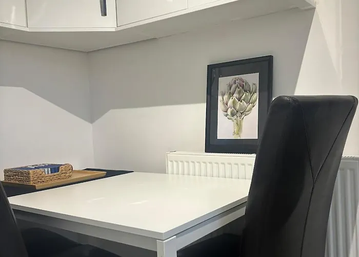 Semesterbostad Blackley Rustic Gem A Suburb Hideaway