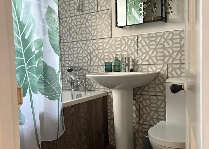 Semesterbostad Blackley Rustic Gem A Suburb Hideaway *