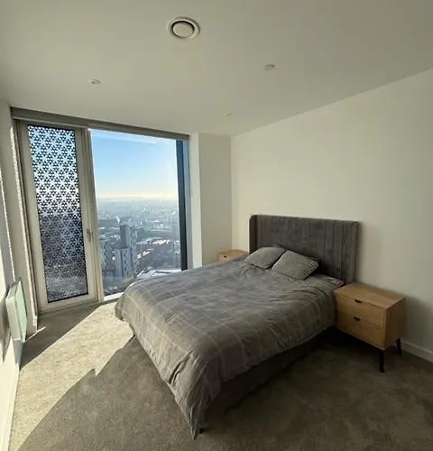 2 Bedroom With Views Daire *