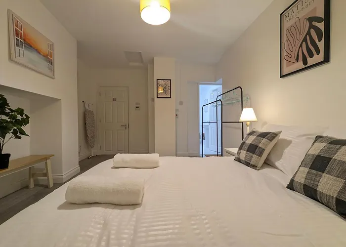 Modern Near Centre Διαμέρισμα *