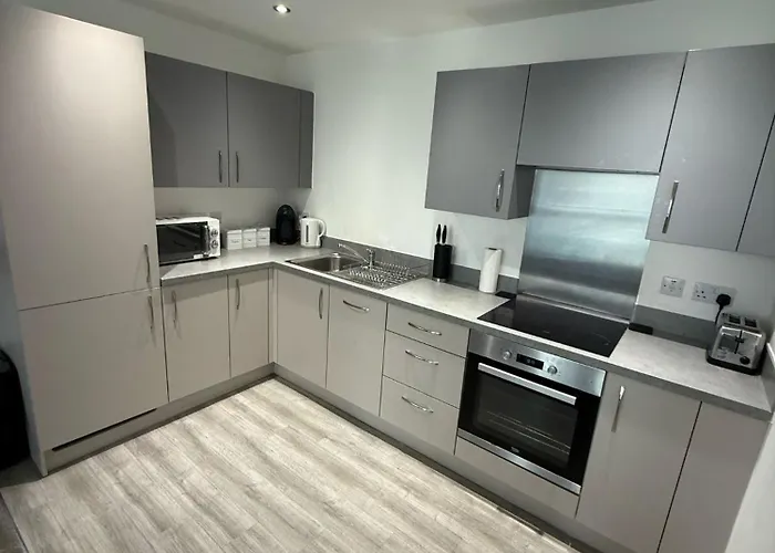 Escape To Modern 2br In Centre! Lägenhet