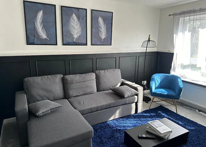 Tatil Evi Pool&tennis Table - Up To 40 Percent Off Old Trafford 3 Bed *