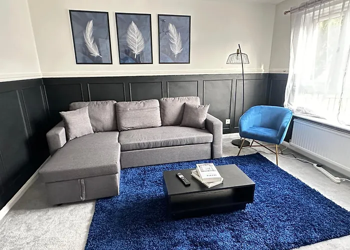 Tatil Evi Pool&tennis Table - Up To 40 Percent Off Old Trafford 3 Bed Manchester