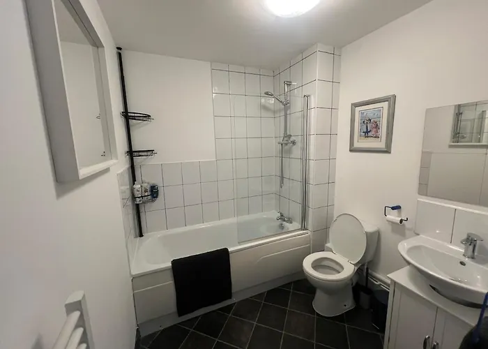 Cool, Calm & Connected * מנצ'סטר