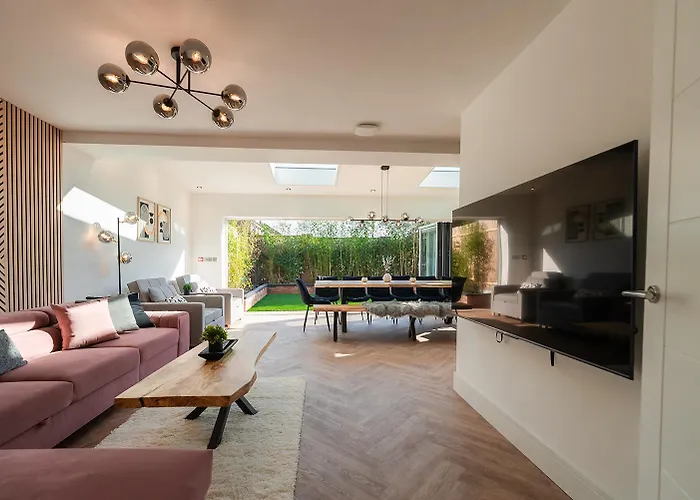 펜션 Luxury 8 Bed *