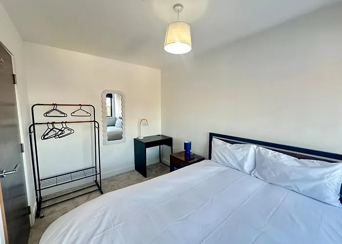 Up To 40 Percent Off Old Trafford Modern *