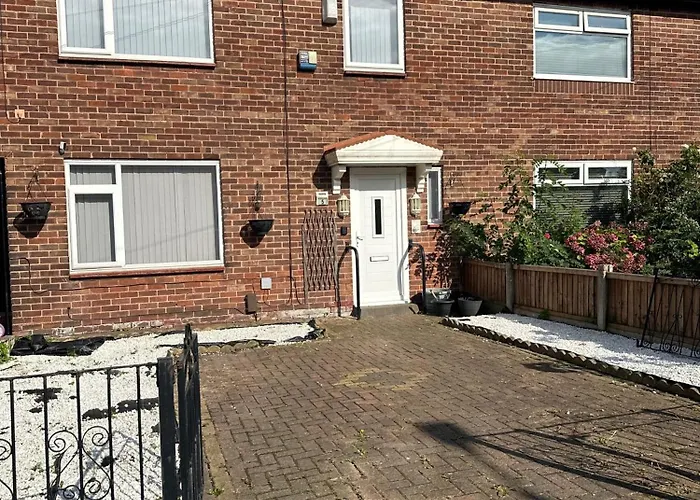 Сasa de vacaciones Airport House - Long Near Hospital!