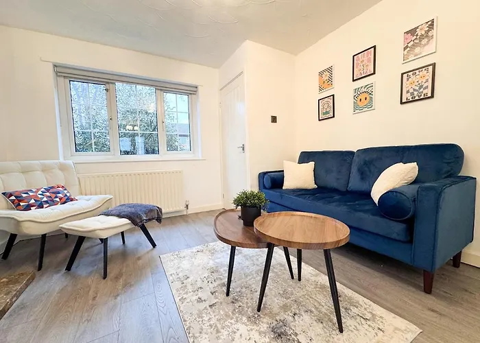 Cozy 2 Bed - Free Parking, Great Location By Vista Short Lets Prázdninový dům *