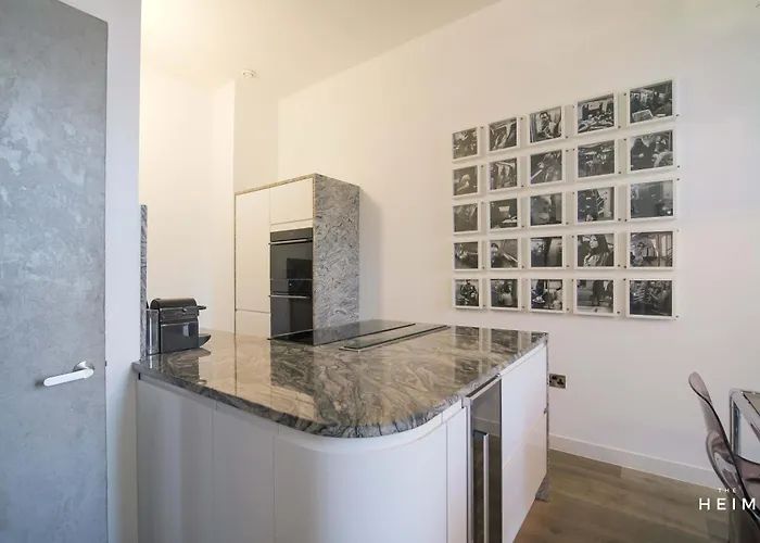 New York By The Heim Apartman *