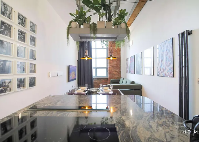 New York By The Heim * Manchester