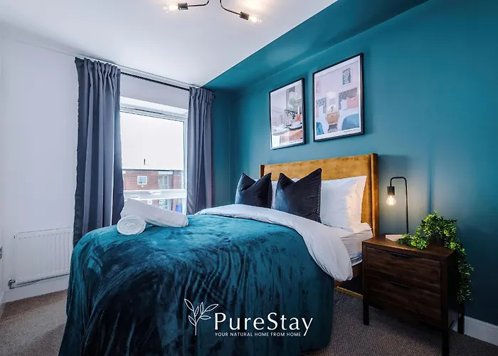 Stunning House In For Business & Leisure - Wi-fi & Parking By Purestay Serviced Μάντσεστερ