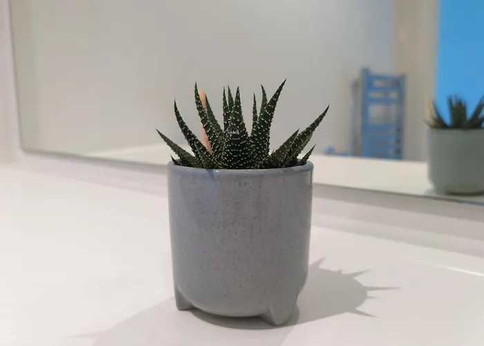 Penthouse-like With & Waterfront Views In Old Trafford With 500mbps Internet And Netflix Apartamento