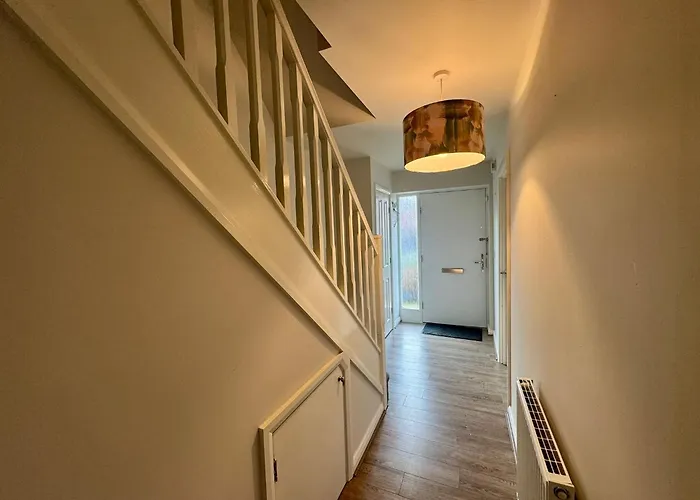 Holiday home Lapford Luxe - Stylish 3bdr By Etihad And Coop Live