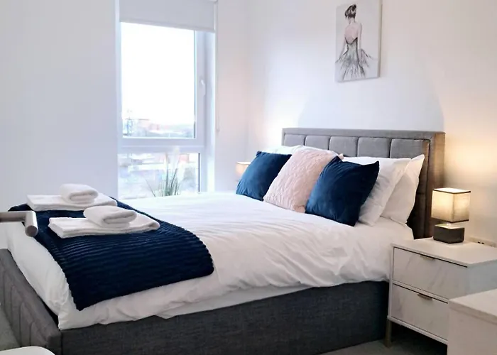 Lets Sa I 2bed 2bath L Waterfront L Private Balcony I Relaxing Retreat I Great Location * Mánchester