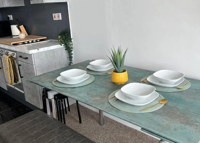 Opulent Skyline Apartment Manchester