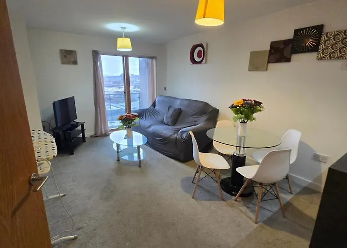 Brilliant 2 Bedroom * مانشستر