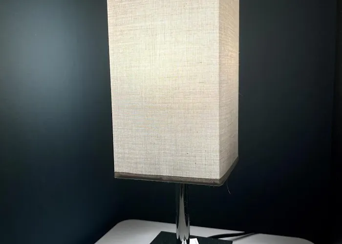 Double - Town & Nearby, 24h Bus, Airport-linked Manchester