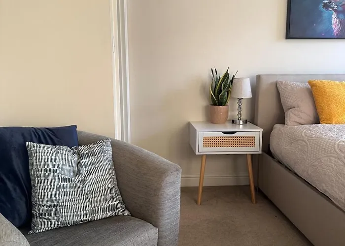 Large 3 Bed - Coop Live -free Parking Appartamento Manchester