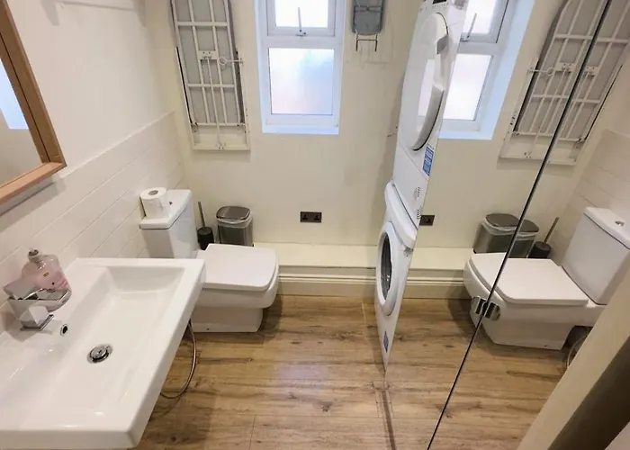 Littleton Co-living - Private Self-cater Apartmán