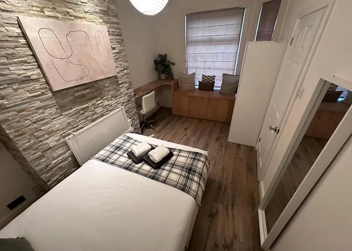 Littleton Co-living - Private Self-cater * Mánchester