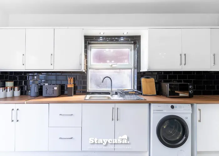 펜션 Mauldeth Co-living - Private Self-cater *