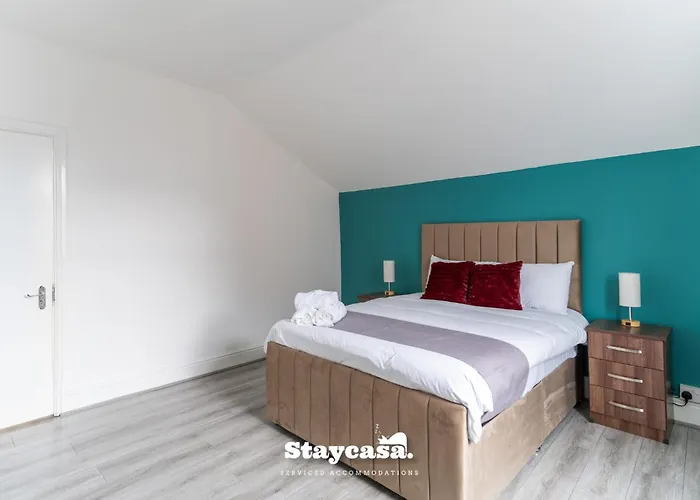 Mauldeth Co-living - Private Self-cater Holiday home Manchester