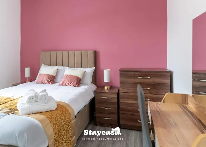 Mauldeth Co-living - Private Self-cater Holiday home *