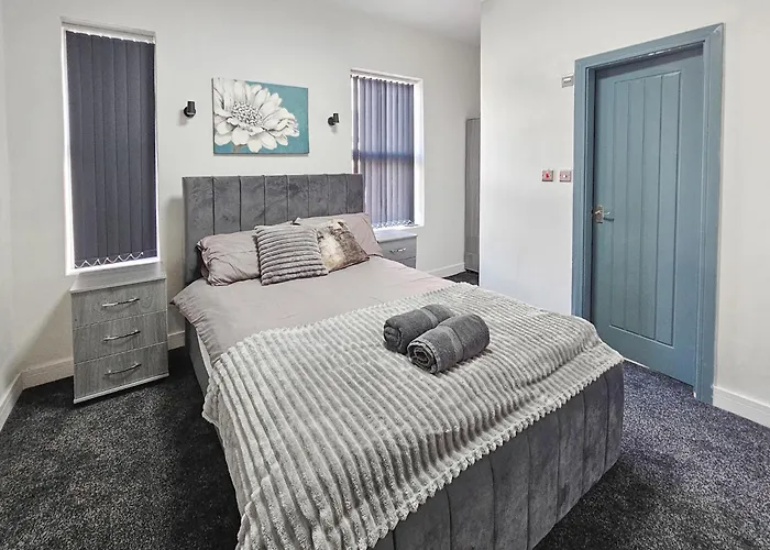 Holiday home Selvedge Hideout 5min To With Street Parking *