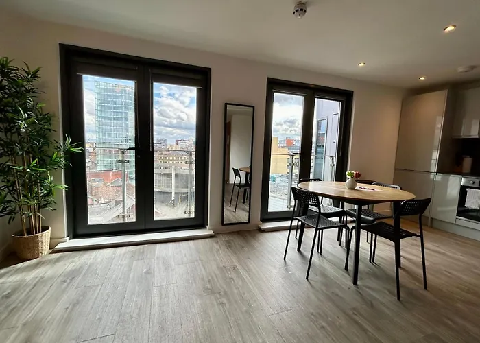 דירה Centre, Floor Apartment, Two Balconies מנצ'סטר