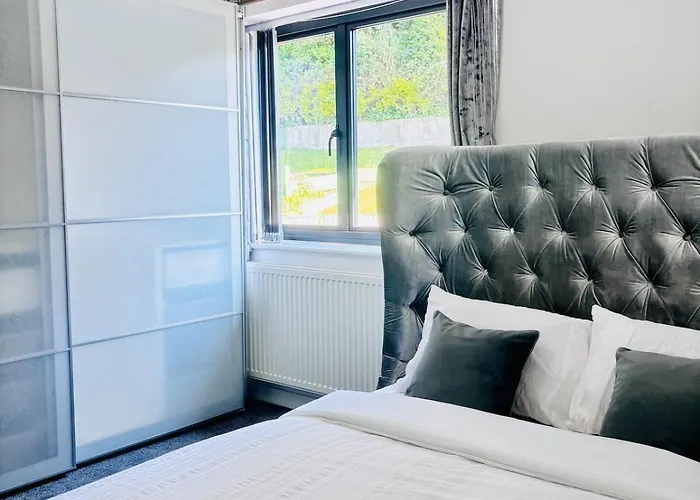 Luxury 5br With Access 아파트 *