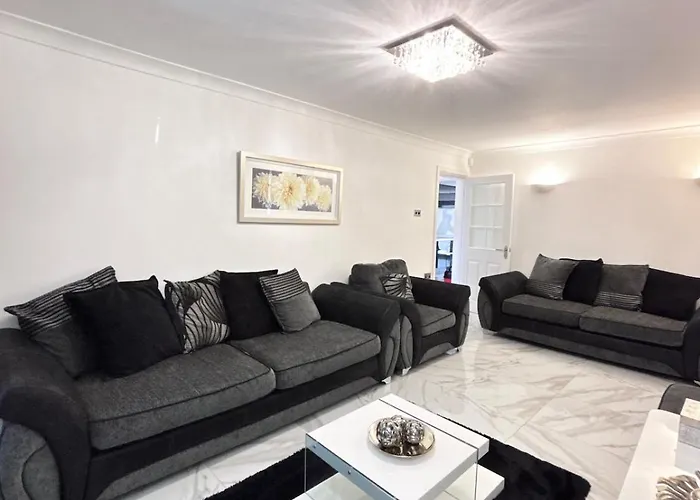 شقة Luxury 5br With Access