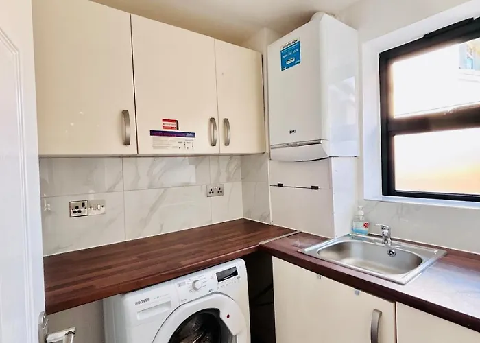 Luxury 5br With Access 아파트