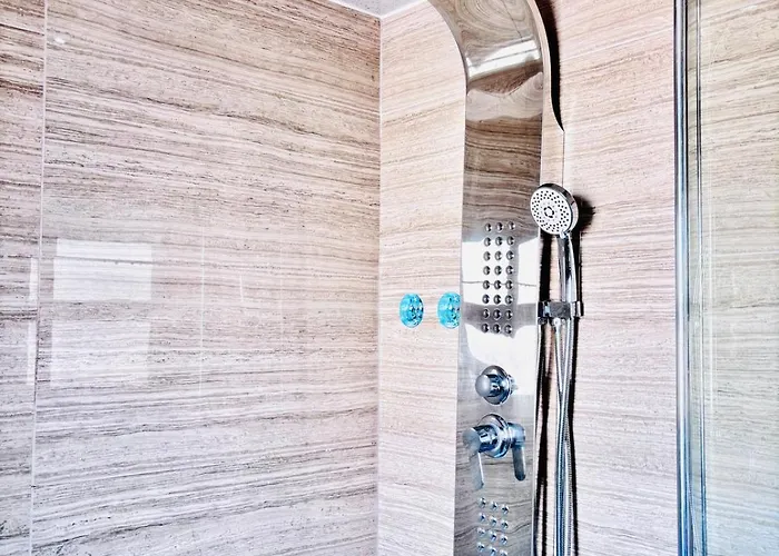 Luxury 5br With Access شقة مانشستر