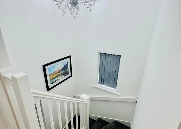 Luxury 5br With Access *