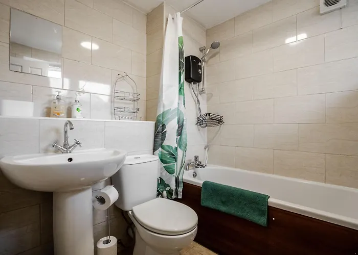 The Jade - Pool Table - Man Utd - Centre - 4bd Casa vacanze Manchester