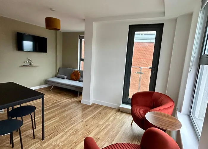 Centre 2 Bed With A Balcony Manchester