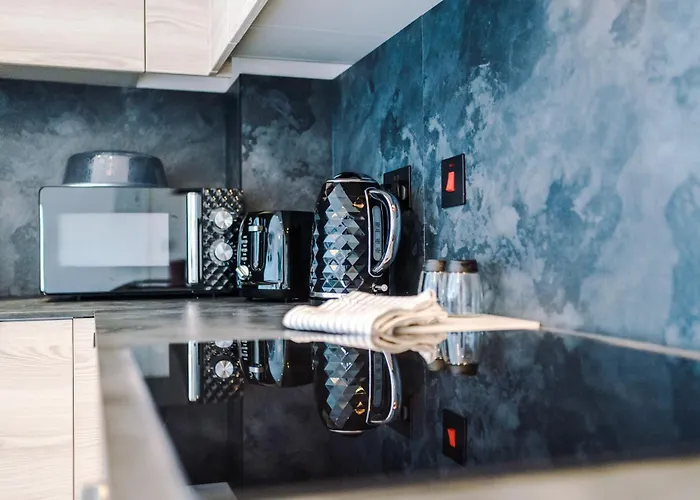 Modern In Old Trafford, Balcony, Sleeps6 Appartamento *