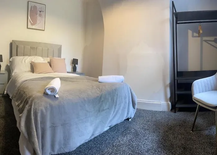 Workers - Free Parking Holiday home *