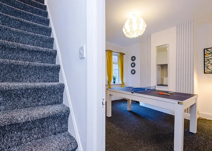 Stunning 3bedroom Home, Game Room, Free Parking, Fully Stocked, Sleeps 8 Apartamento Mánchester