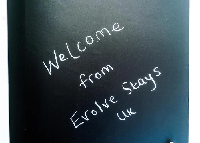 아파트 Incredible 4bedroom In Salford, Game Room, Free Parking, Smart Tv *