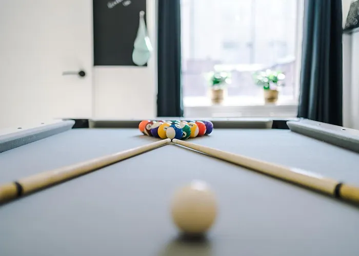 아파트 Incredible 4bedroom In Salford, Game Room, Free Parking, Smart Tv *