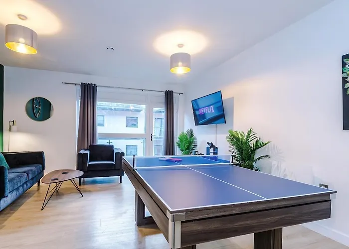 New, Luxe 2br, Manchester, Pool Table, Parking, Balcony, Ps4 Apartamento
